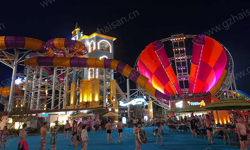 宁波大目湾阿拉的海水上乐园超级龙卷风滑道