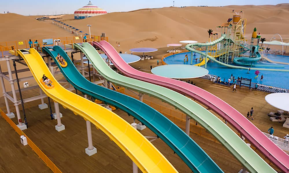 水上乐园设施有很多好玩的水上游乐项目