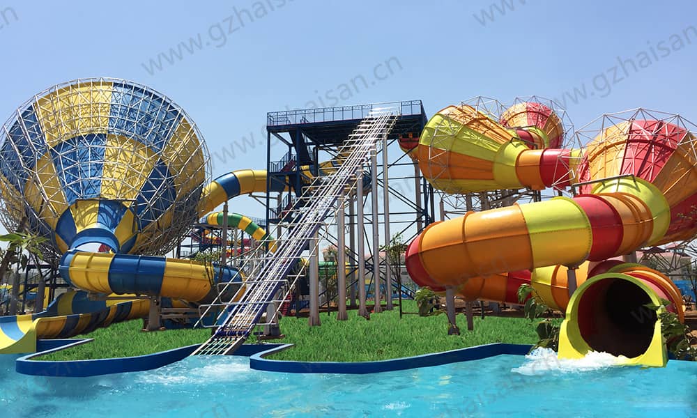 河南洛阳中赫梦幻水世界大喇叭、暴风谷组合