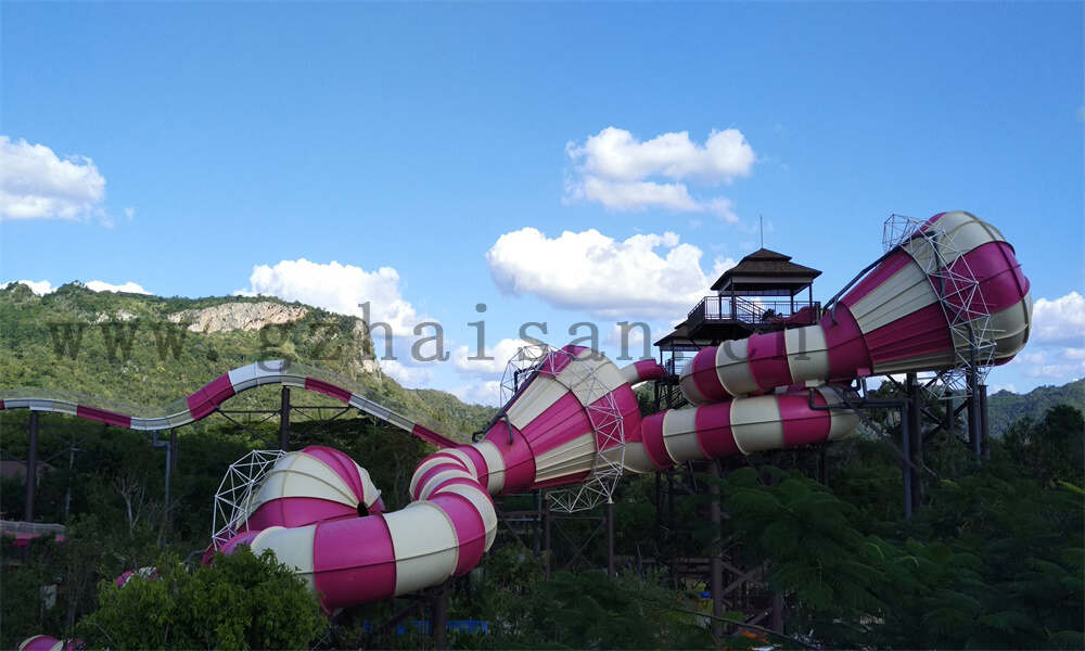 建造水上乐园时如何进行成本控制?