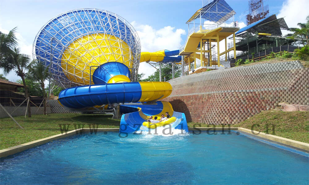 水上乐园滑梯竞速无限金币版